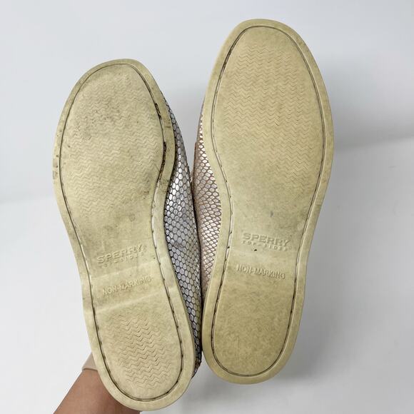 Sperry Top Sider Women 8.5 Silver Snakeprint Metallic Boat Shoe Sneakers Lace Up - Picture 11 of 11